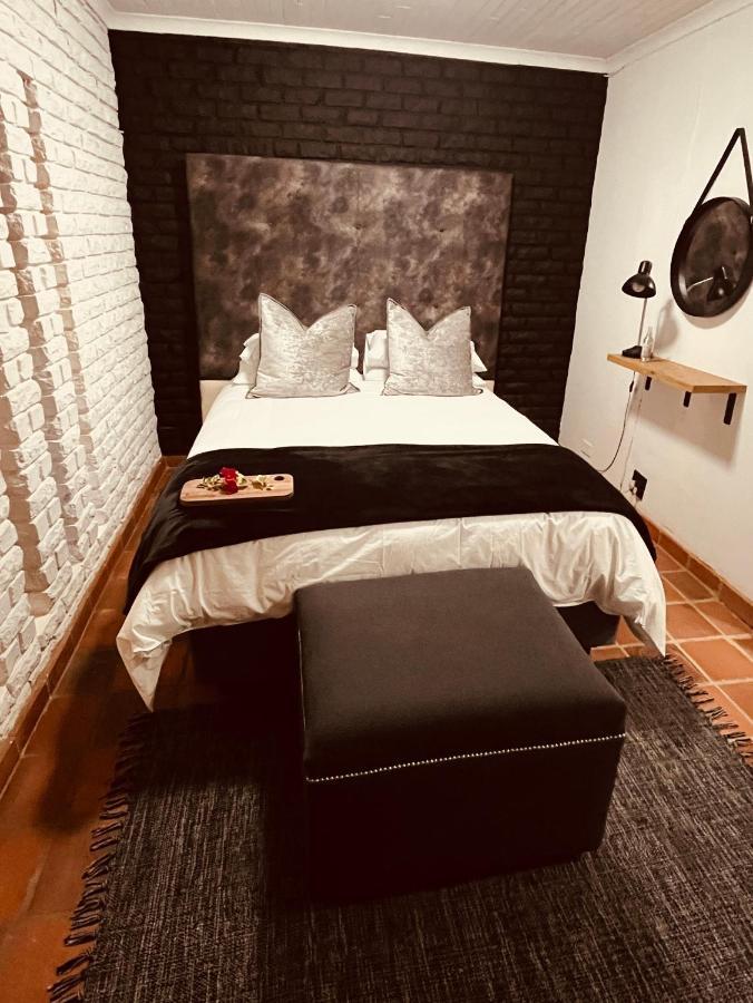 The Hart House Bed and Breakfast Hartbeespoort Exteriör bild
